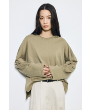 スリットヘムルーズプルオーバー