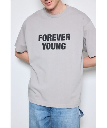 FOREVER YOUNG半袖Tシャツ
