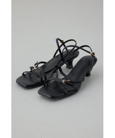 ナローストラップサンダル