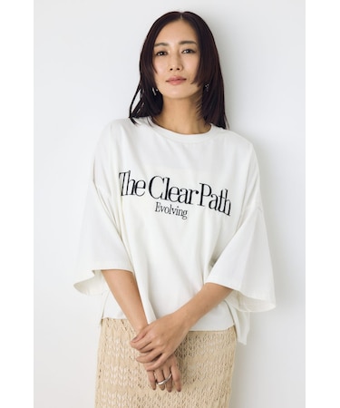 刺繍ロゴTシャツ