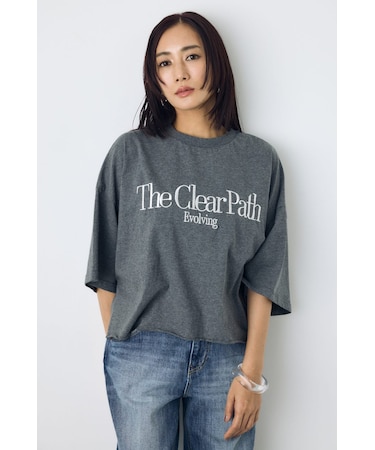 刺繍ロゴTシャツ