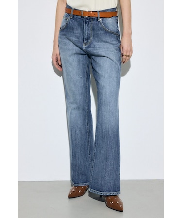 AZUL DENIM センタープレスフレアデニム