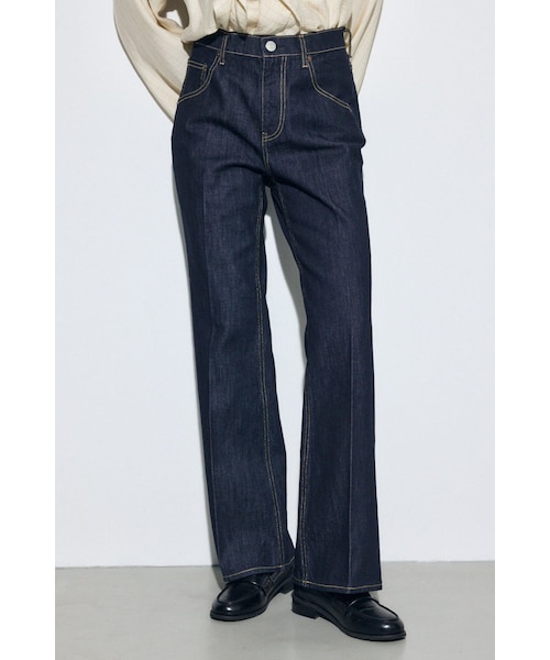 AZUL DENIM センタープレスフレアデニム｜アズールバイマウジーの通販