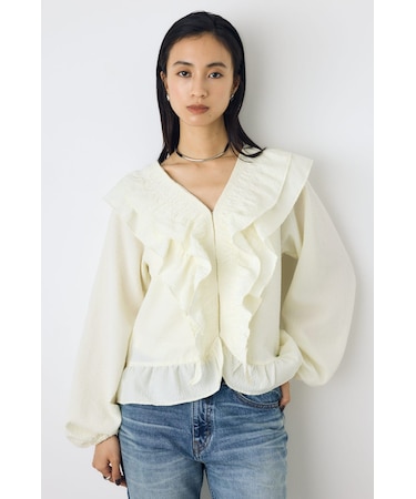 フロントホックラッフルブラウス