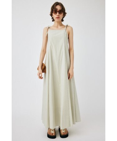 OPEN BACK FLARE ドレス