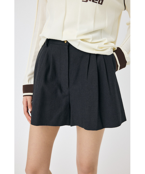 THREE TUCK ショーツ
