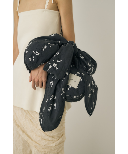 新品♪M_ NIRINSOU トートバッグ (L) 黒 花柄 花柄刺繍トートバッグ｜マウジーの通販｜&mall（アンドモール
