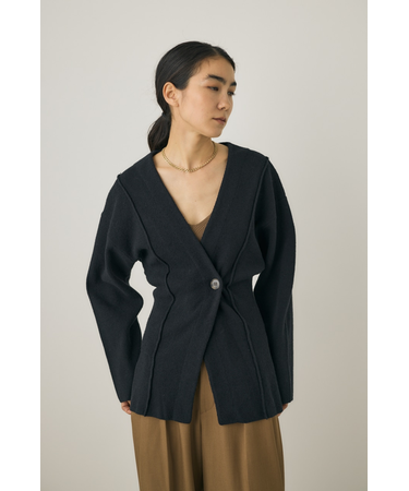 ニットジャケット　素材の一部にオーガニックコットン使用