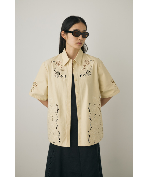カットワーク刺繍オーバーシャツ　オーガニックコットン使用