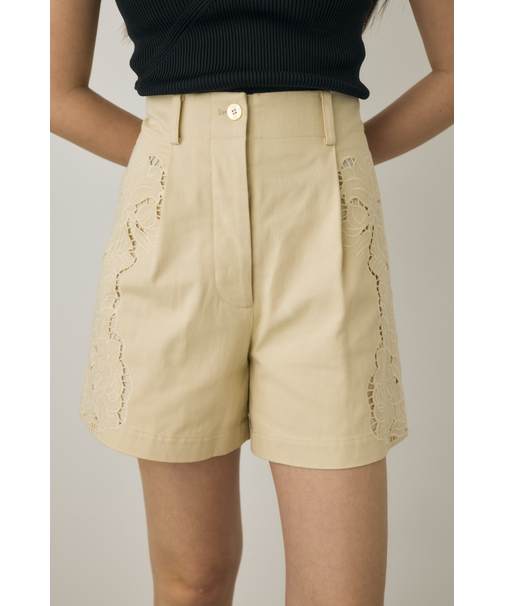 カットワーク刺繍ショートパンツ　オーガニックコットン使用