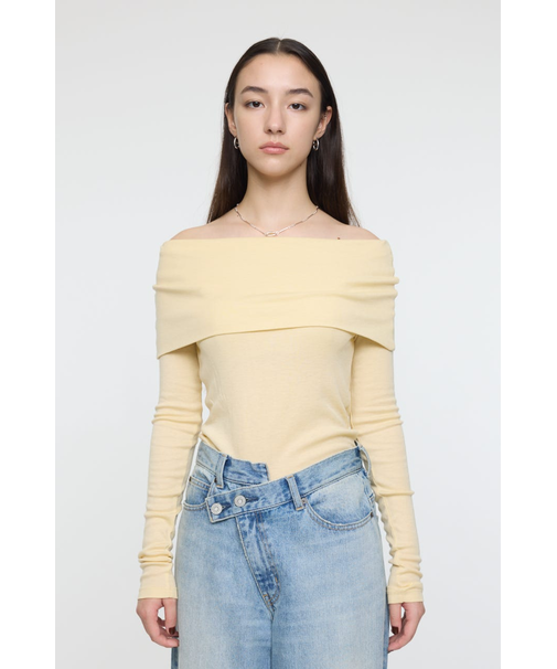 OFF SHOULDER カットトップス