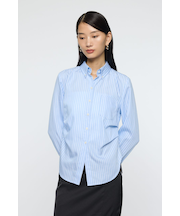 STRIPED FIT シャツ