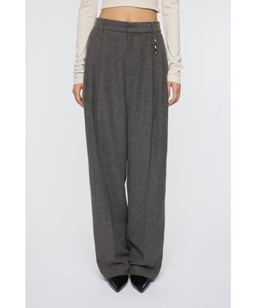 LOOSE TAPERED トラウザー