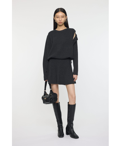 TIED RIBBON セーター & ミニスカート