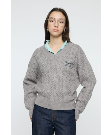 CABLE V NECK ニット