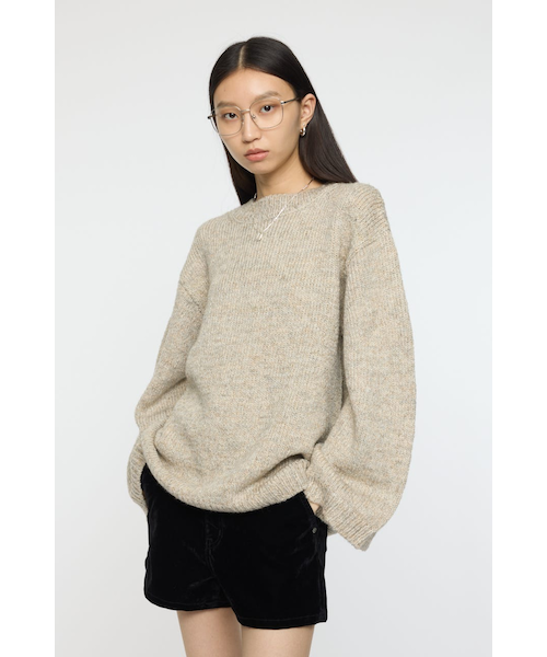 電音部 港白金女学院公式ラウンジトップ 黒 ラウンジ嬢カバンの中身