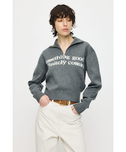 LETTERED HALF ZIPセーター