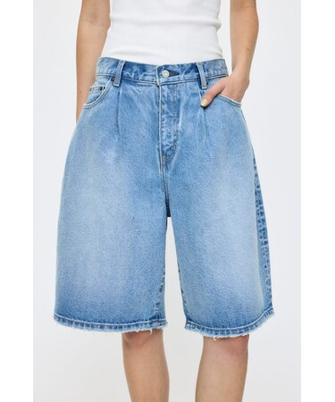 TUCKED COCOON BERMUDA ショーツ