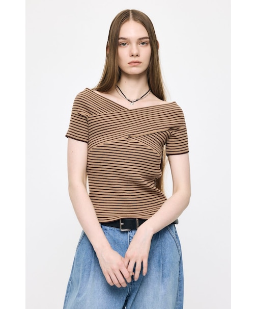CROSS OFF SHOULDER トップス