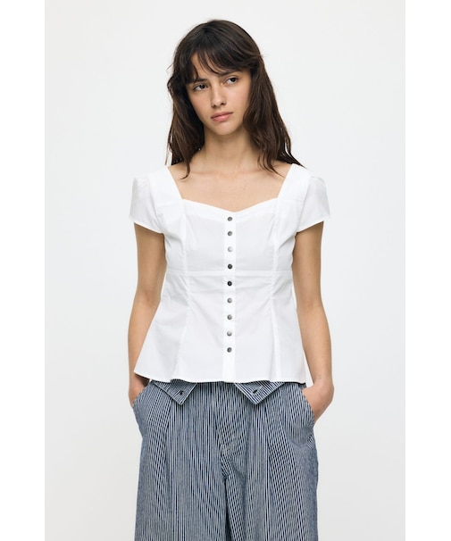BUTTON UP FITTED ブラウス