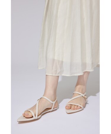 ポインテッドトゥローヒールサンダル