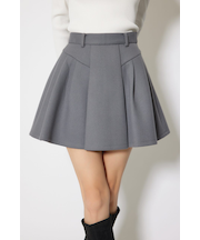 ボンディングストラクチャーミニスコートショートパンツ