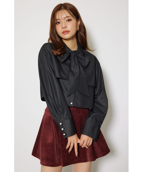 ビジューボタンボウタイシャツトップス