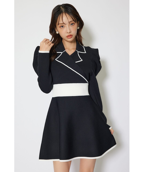 テーラードカラーミニフレアニットワンピース