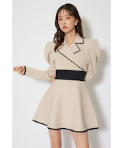 テーラードカラーミニフレアニットワンピース