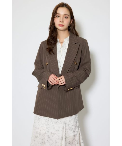 ピークドラペルダブルテーラードジャケット