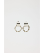 ファインループサークルピアス