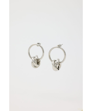 メタルループピアス