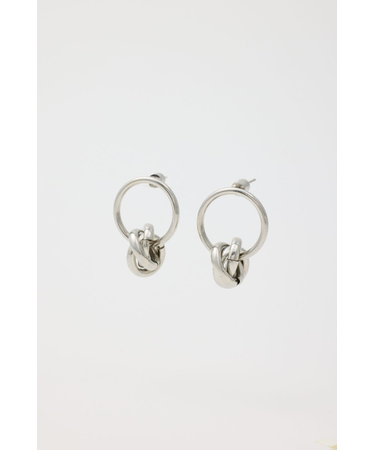 メタルループピアス