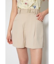 ベルト付きセンタープレスショートパンツ