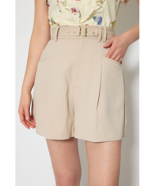 ベルト付きセンタープレスショートパンツ
