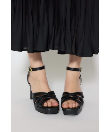 blendクロスサンダル