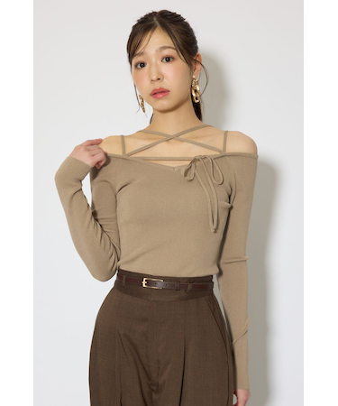 ストリングタイトニットトップス