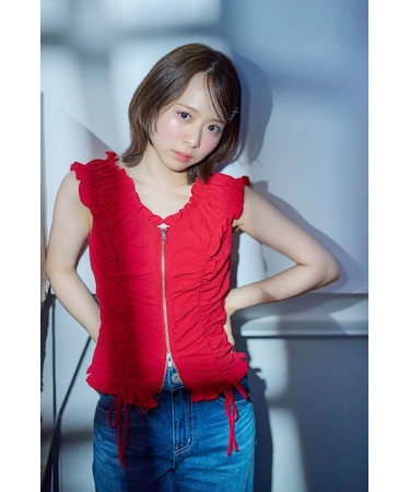 【AKB48 倉野尾成美さん着用アイテム】フロントジップノースリブラウス