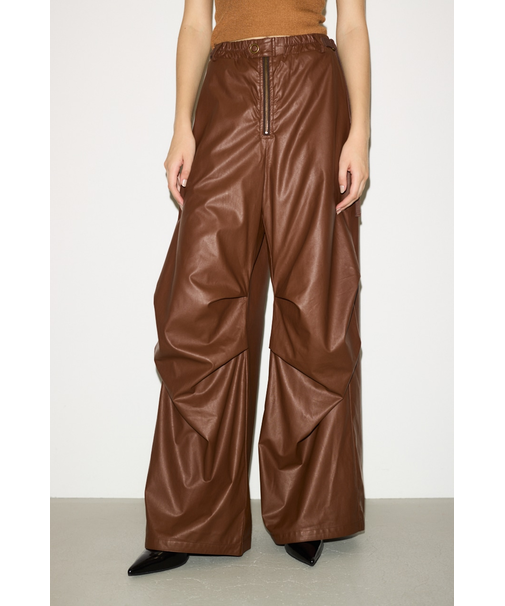 【THROW】F／LEATHER LOOSE FLIGHT パンツ