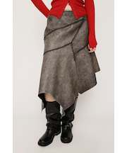 RANDOM HEM F／LEATHER ミディアムスカート