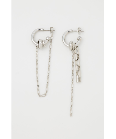 ASYMMETRY HOOP ピアス