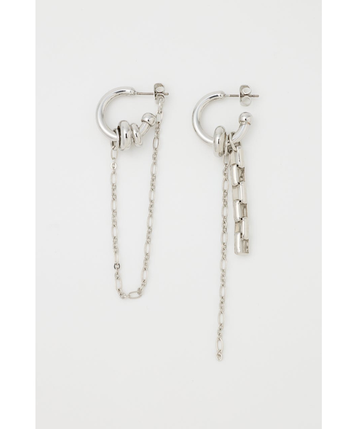 ASYMMETRY HOOP ピアス