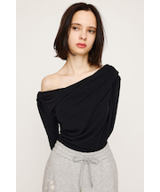 OFF SHOULDER CUT トップス