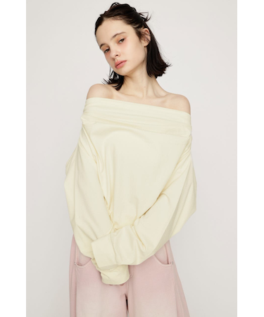 TUCKED OFFSHOULDER トップス