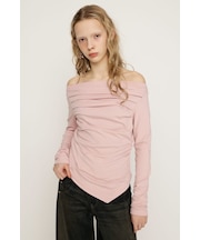 OFF SHOULDER TUCK トップス