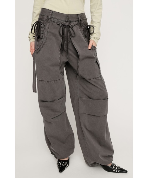 TUCK WIDE WOVEN パンツ
