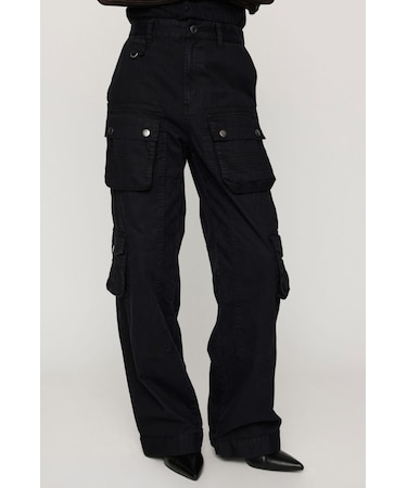 MULTI POCKET MILITARY パンツ