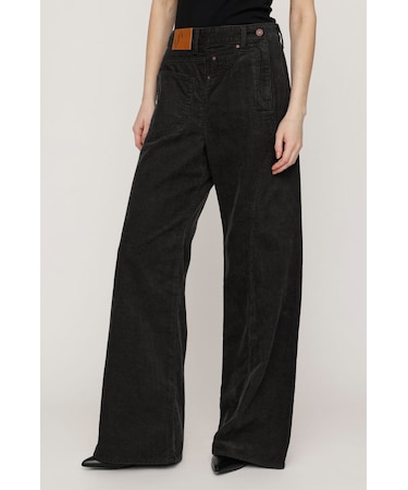 【SNSで話題!】BACK TO FRONT CORDUROY パンツ