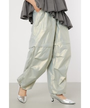 メタリックパラシュートパンツ