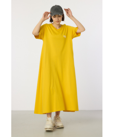 Vネックスクリプトロゴマキシワンピース